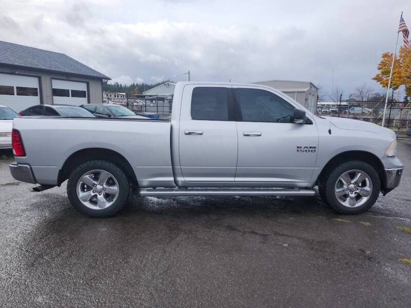 2015 RAM 1500 SLT