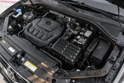 2022 Volkswagen Tiguan SE R-Line Black