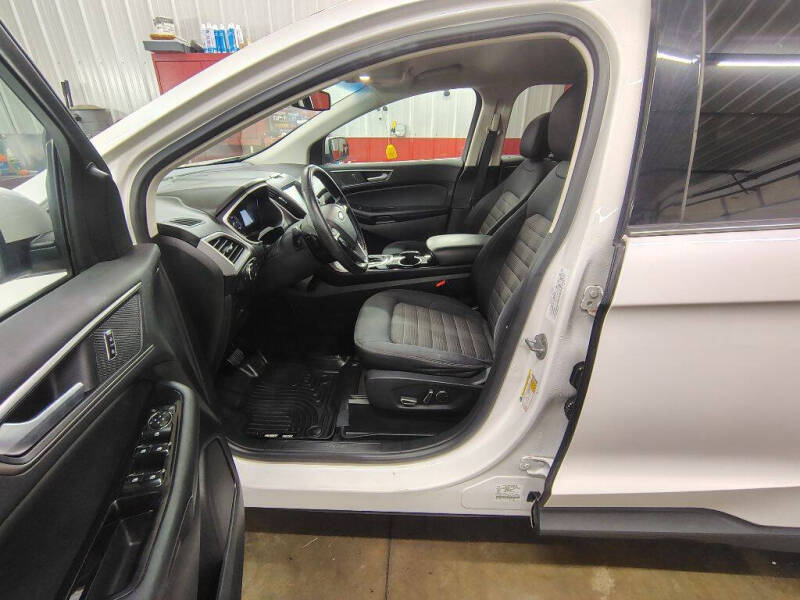 2017 Ford Edge SEL's photo