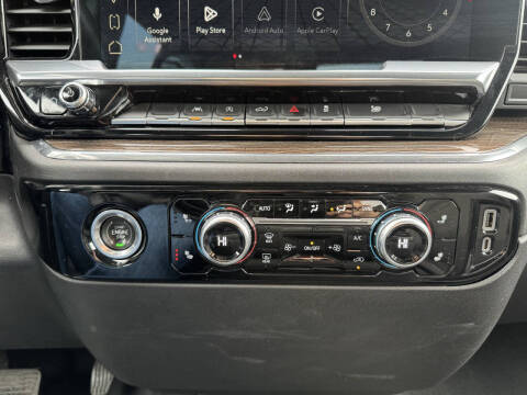 2023 GMC Sierra 1500 Elevation Standard