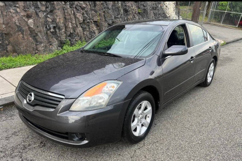 2009 Nissan Altima for sale at Ola's Auto LLC in Paterson NJ