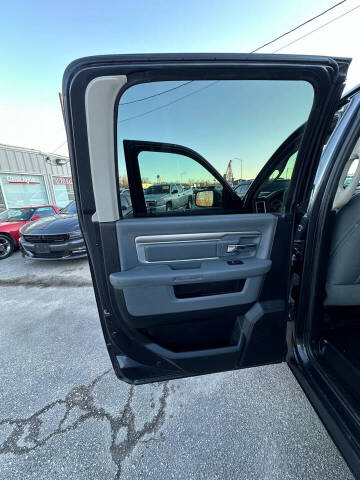 2015 RAM 1500 SLT