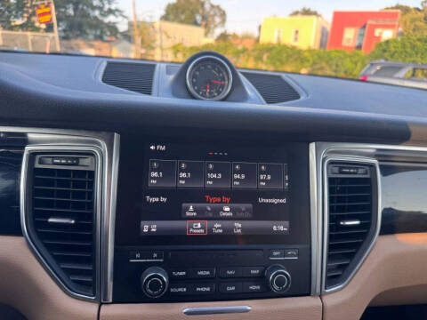 2017 Porsche Macan S