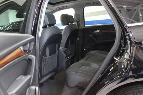 2023 Audi Q5 quattro Premium 40 TFSI