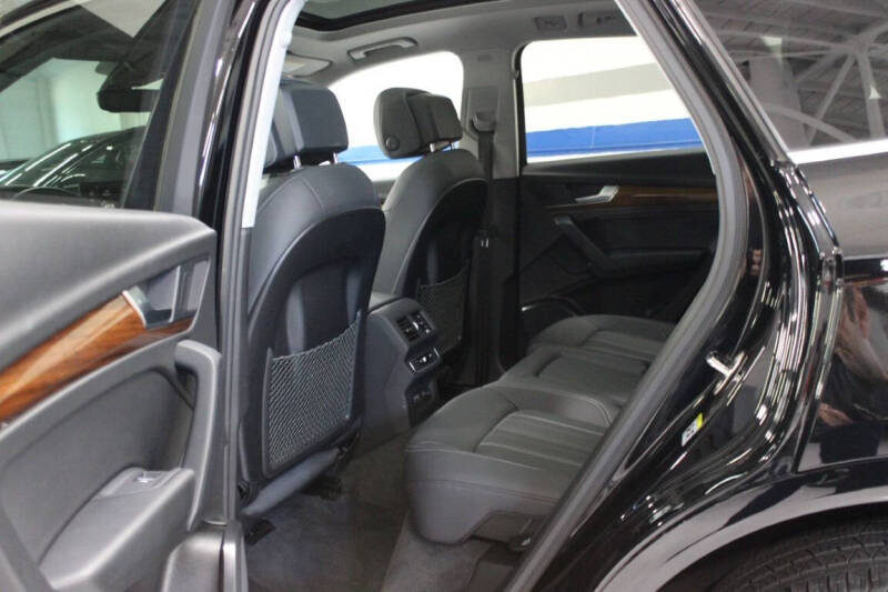 2023 Audi Q5 quattro Premium 40 TFSI