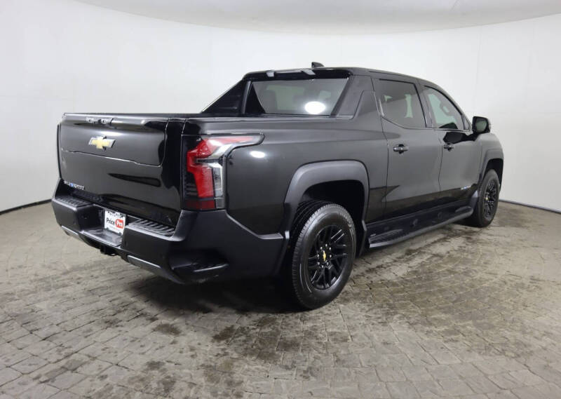 2025 Chevrolet Silverado EV LT