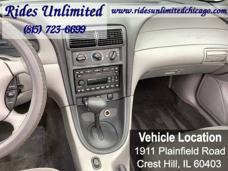 2002 Ford Mustang Deluxe