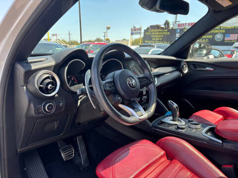 2022 Alfa Romeo Stelvio Sprint