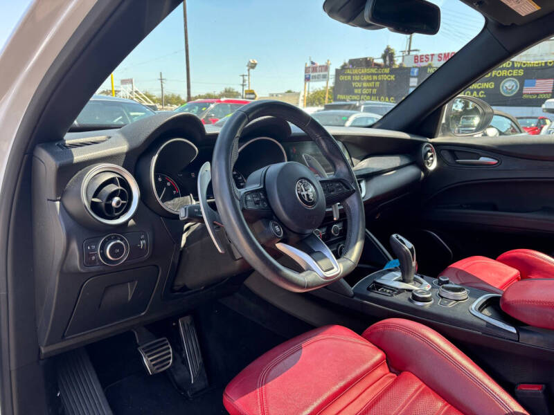 2022 Alfa Romeo Stelvio Sprint