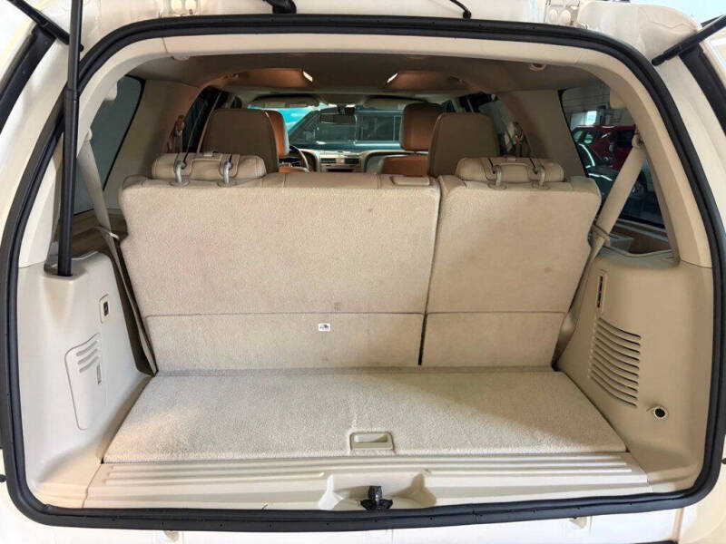 2016 Lincoln Navigator Select