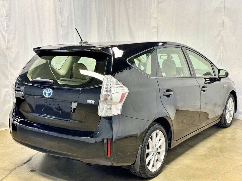 2012 Toyota Prius v