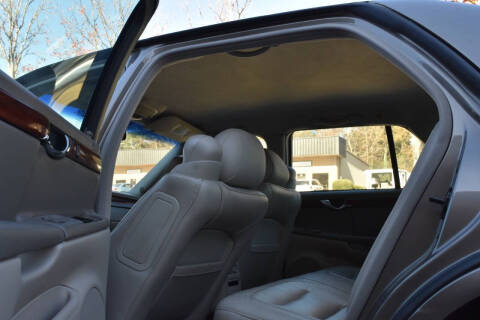 2003 Cadillac DeVille