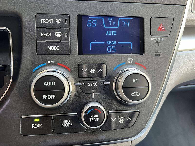 2019 Toyota Sienna L 7-Passenger