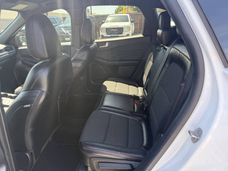 2023 Ford Escape ST-Line