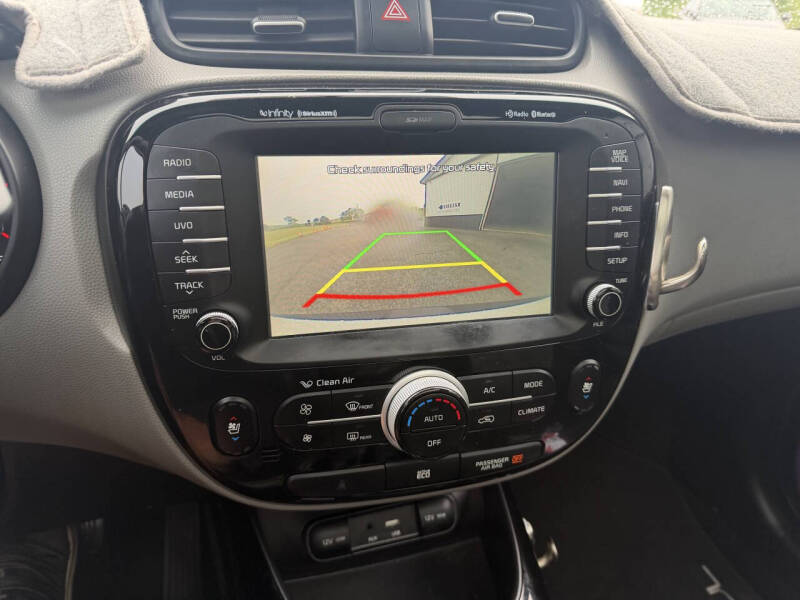 2015 Kia Soul +