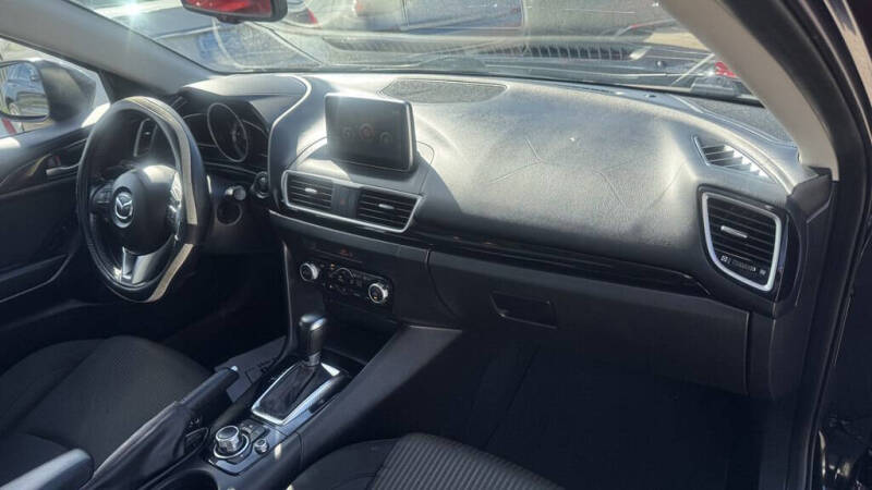 2016 Mazda MAZDA3