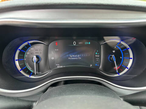 2017 Chrysler Pacifica Hybrid Platinum