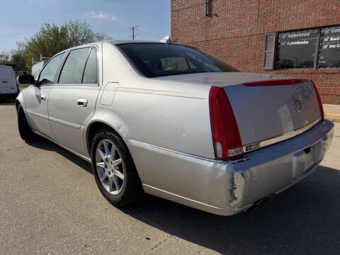 2011 Cadillac DTS Luxury Collection