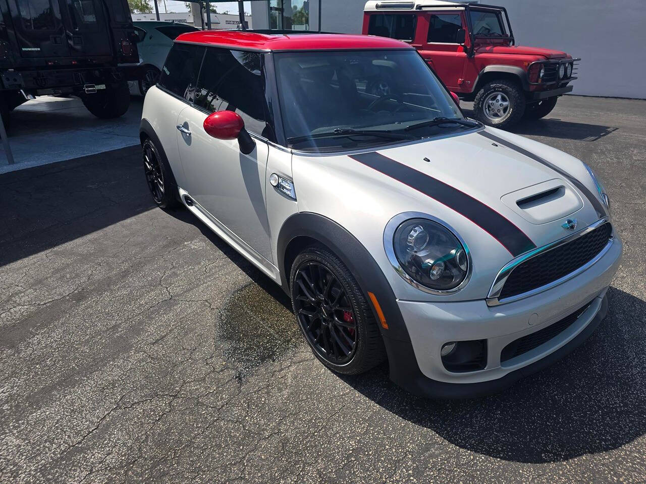 2012 MINI Cooper Hardtop 1