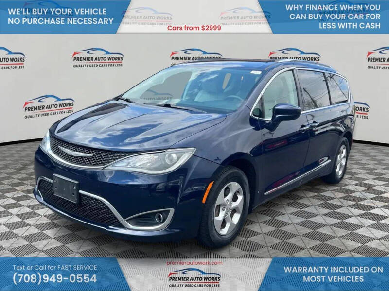 2017 Chrysler Pacifica Touring-L Plus