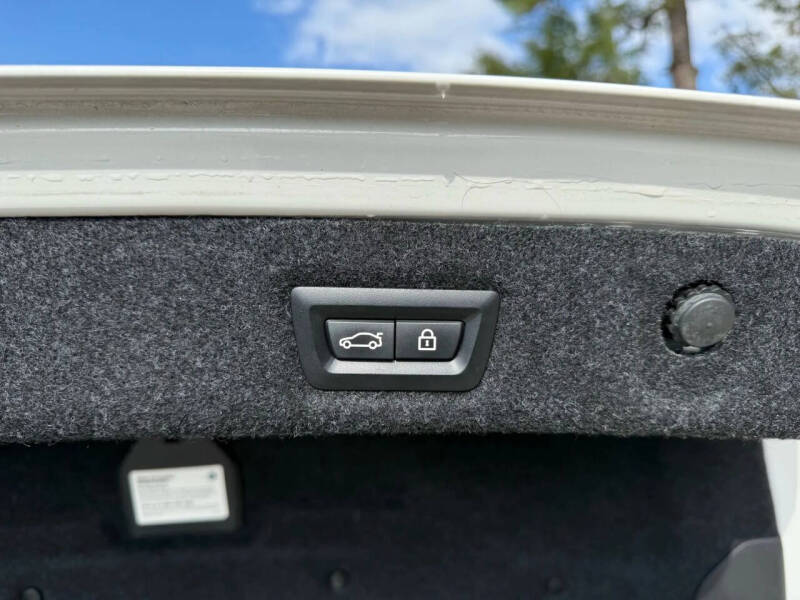 2019 BMW 5 Series 530i