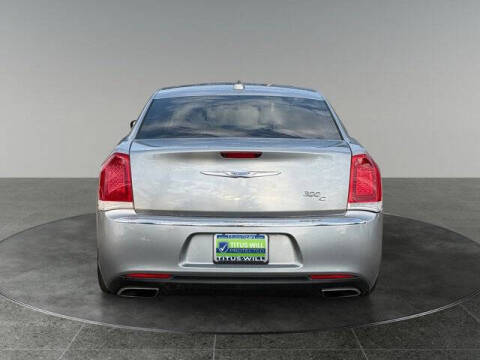 2016 Chrysler 300 C