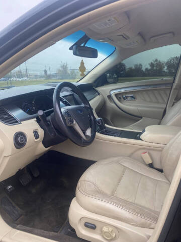 2014 Ford Taurus SEL