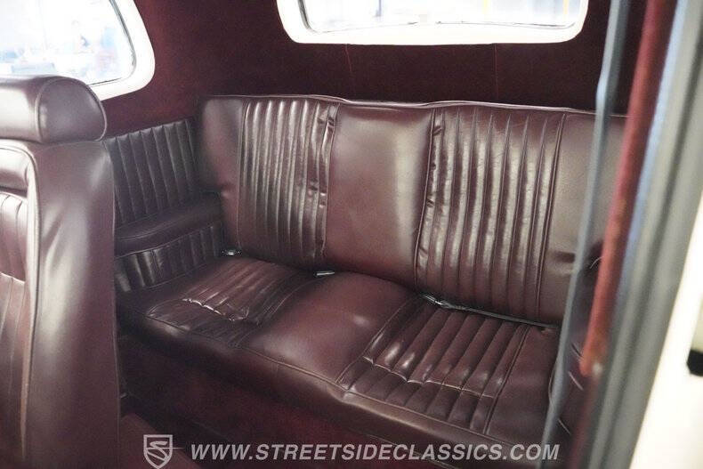 1933 Ford Victoria