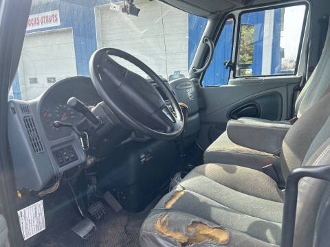 2003 International DuraStar 4400