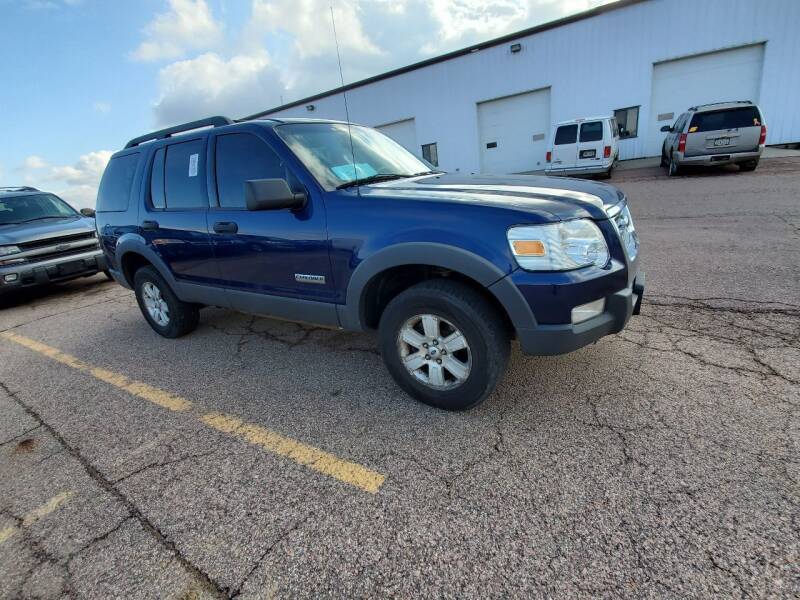 2006 Ford Explorer for sale at Geareys Auto Sales of Sioux Falls, LLC in Sioux Falls SD