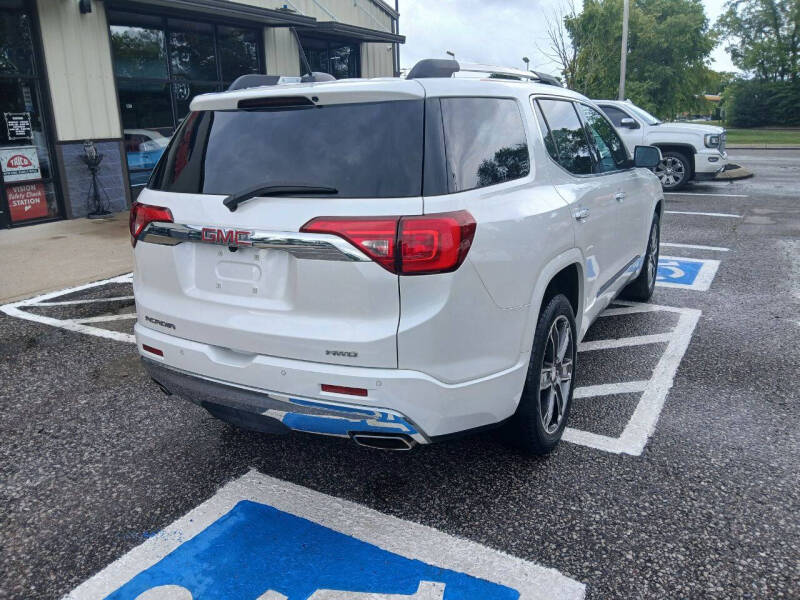 2017 GMC Acadia Denali