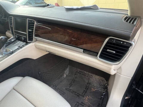 2014 Porsche Panamera