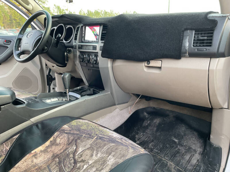 2004 Toyota 4Runner SR5