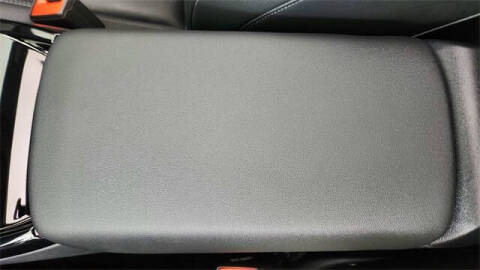 2025 Audi Q6 e-tron quattro Premium Plus