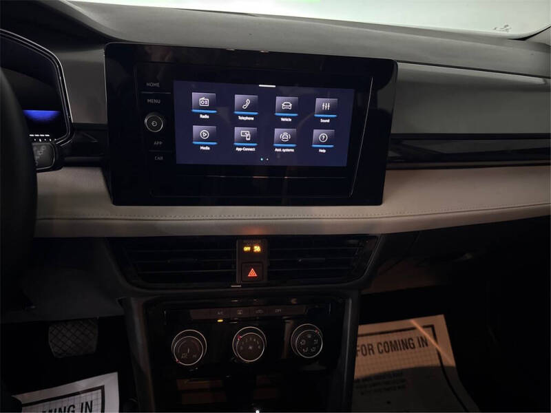 2025 Volkswagen Taos S