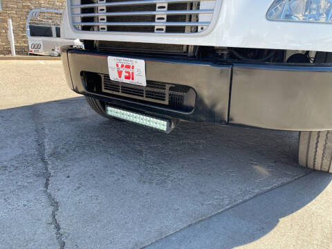 2013 Freightliner Business class M2