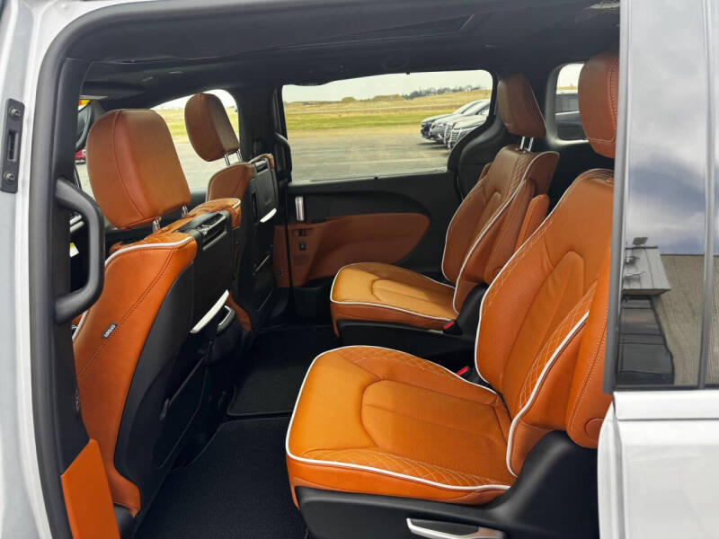 2026 Chrysler Pacifica Pinnacle