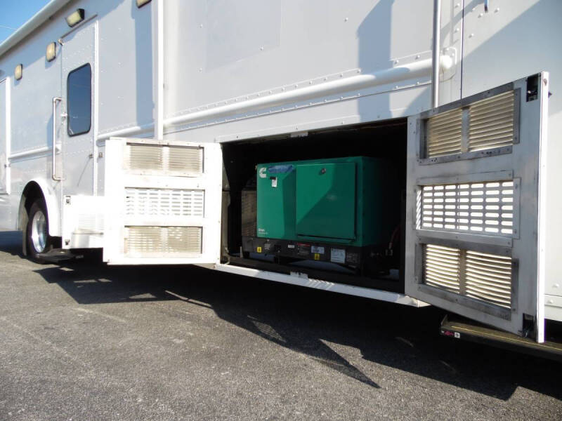 2003 Freightliner MT55 Chassis