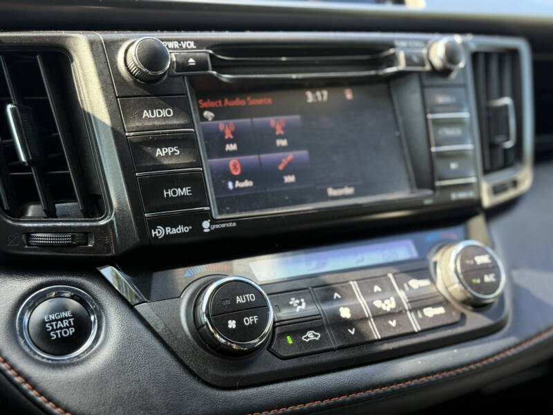 2016 Toyota RAV4 SE