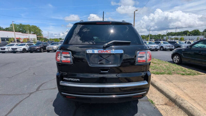 2016 GMC Acadia SLE-2