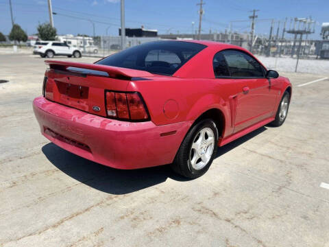 2003 Ford Mustang
