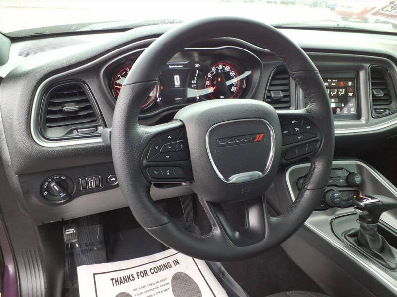 2022 Dodge Challenger SXT