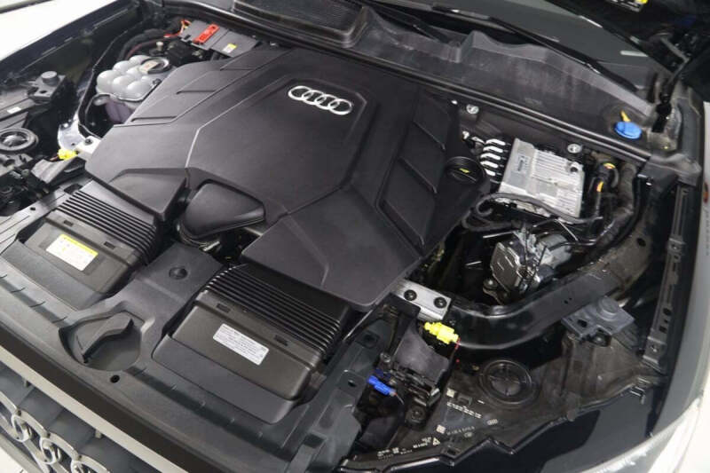 2022 Audi Q7 quattro Premium Plus 55 TFSI