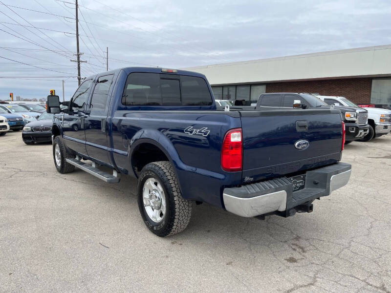 2010 Ford F-250 Super Duty XLT photo 11