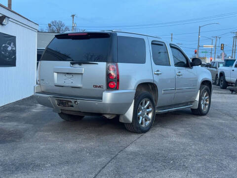 2011 GMC Yukon Denali