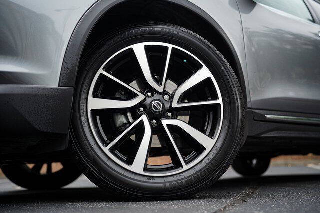 2020 Nissan Rogue SL