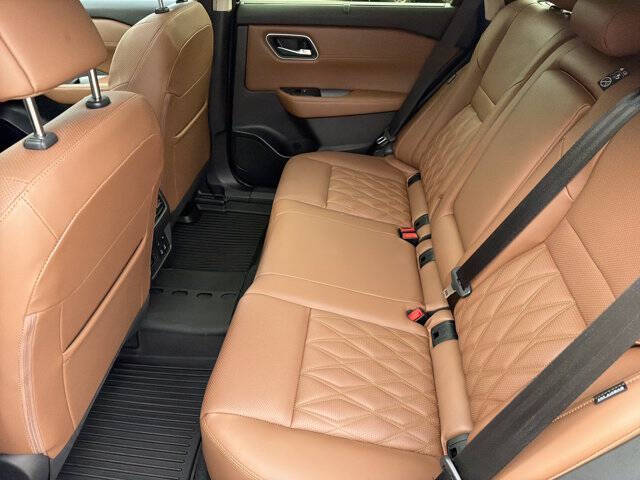 2025 Nissan Rogue Platinum