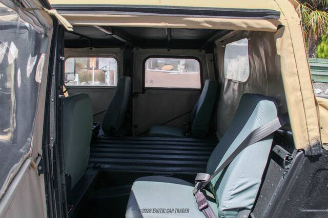 2014 AM General Hummer