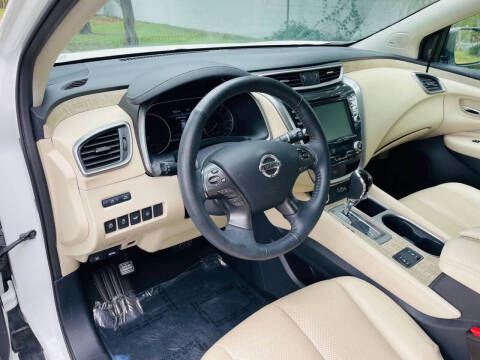 2023 Nissan Murano SL