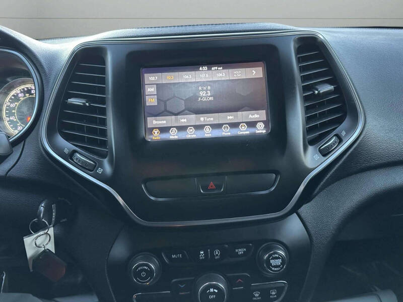 2019 Jeep Cherokee Latitude